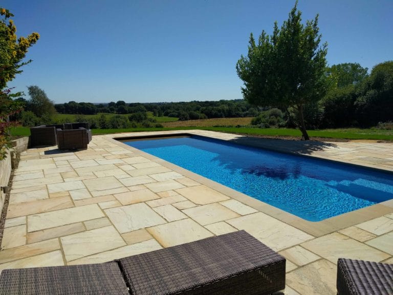Outdoor One-Piece Swimming Pool